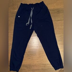 Figs high waisted Regina jogger scrub pants navy blue. Small/Petite